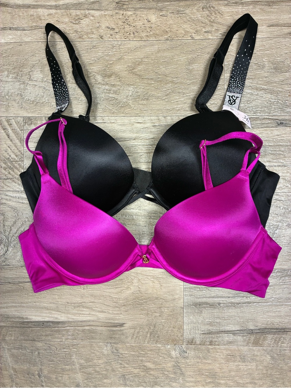Victoria Secret 2 Satin Bombshell Push Up Bras Shine Logo Strap